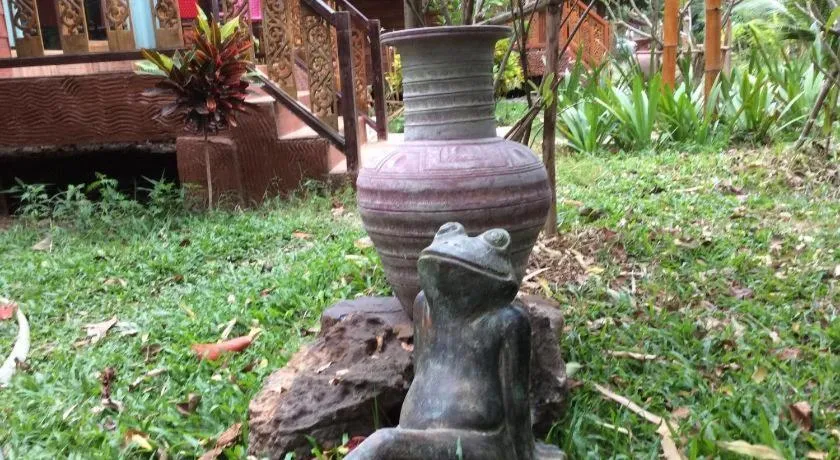 Himawari Restaurant and Cottage