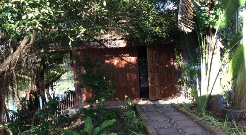 Himawari Restaurant and Cottage