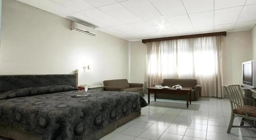 Bed in Hotel Griyadi Kusuma Sahid