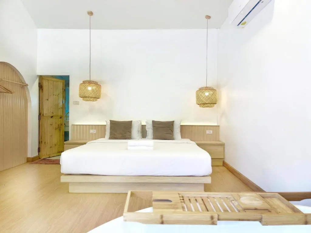 Bed in Tonsak Resort