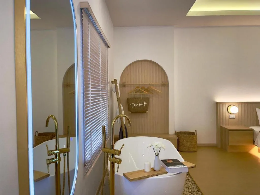 Bed in Tonsak Resort