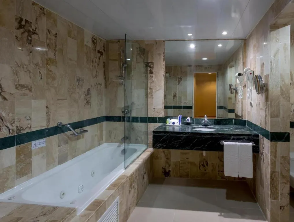 Bahia Principe Grand Cayacoa