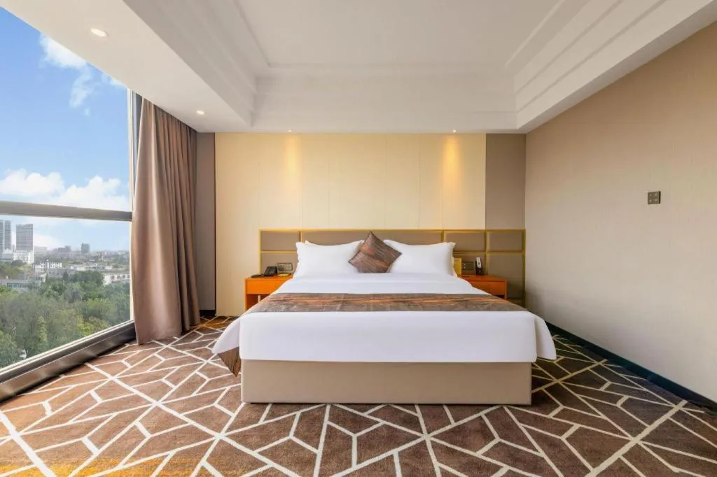 Bed in Park Lane Hotel