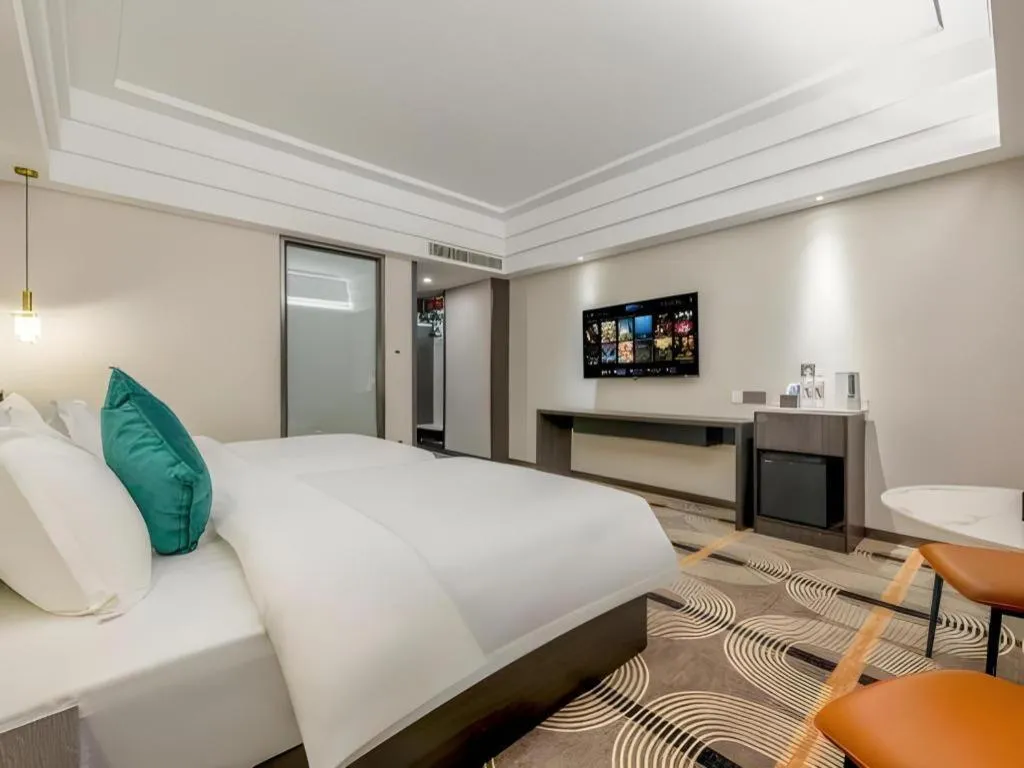 Bed in Park Lane Hotel