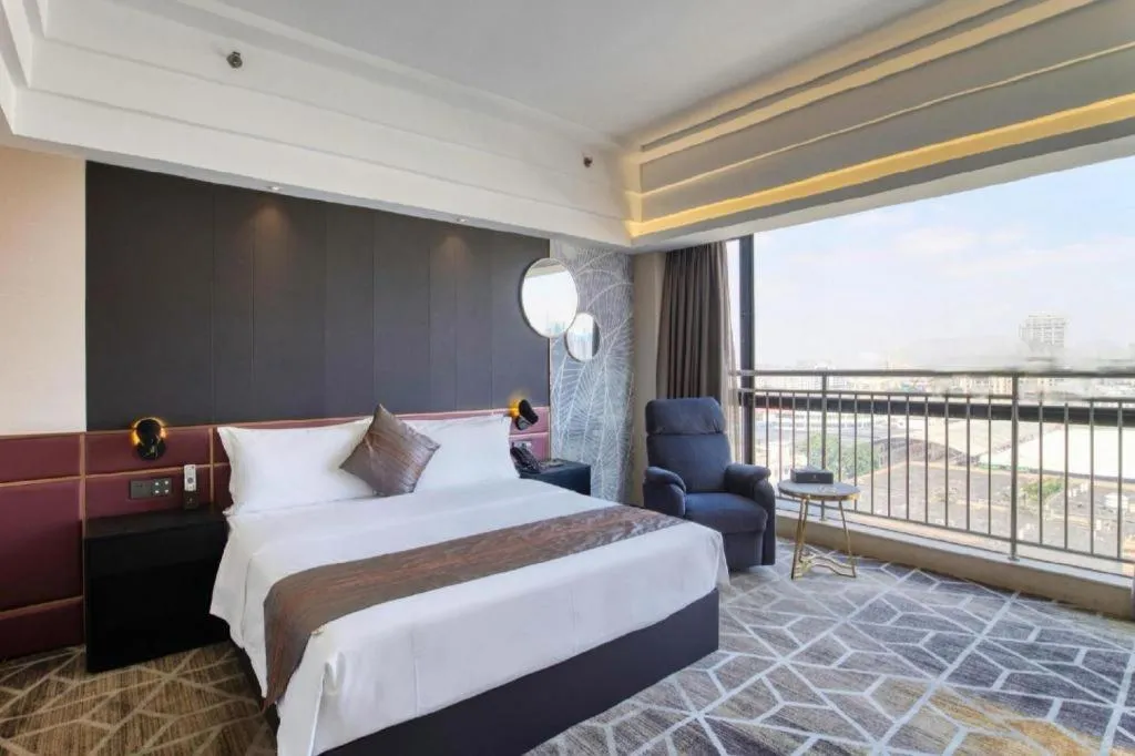 Bed in Park Lane Hotel