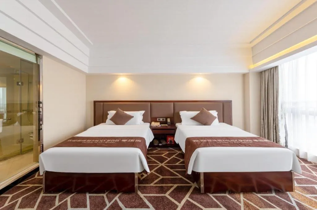 Bed in Park Lane Hotel