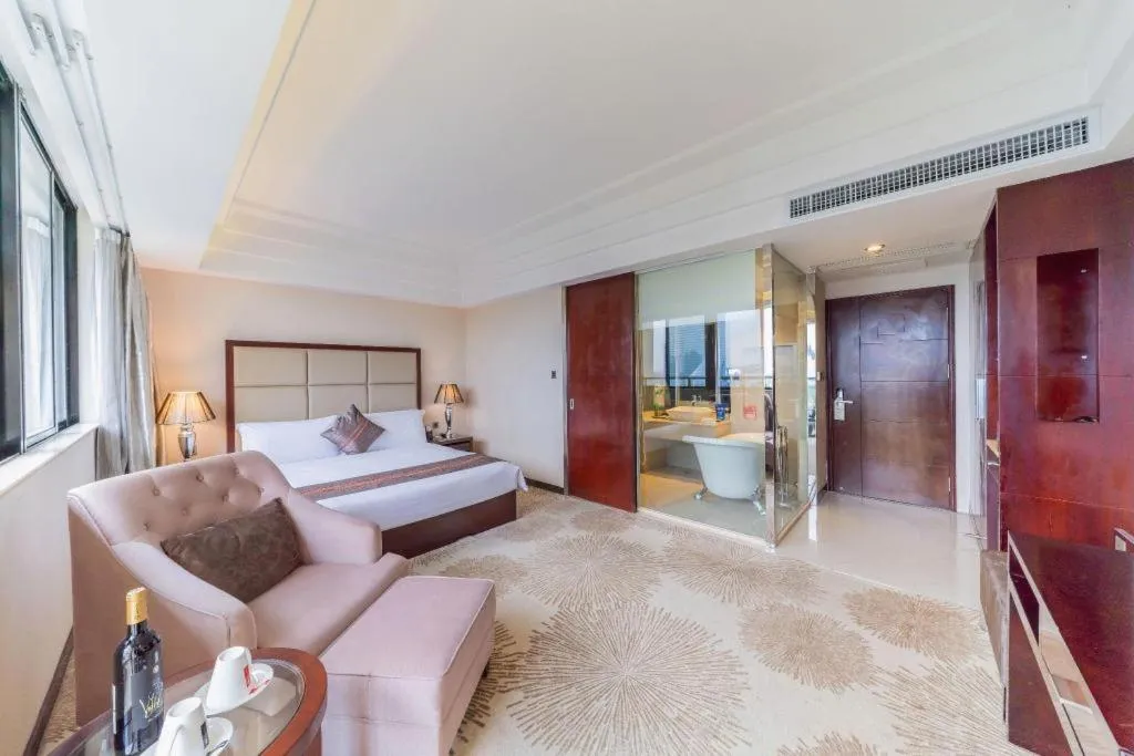 Bed in Park Lane Hotel