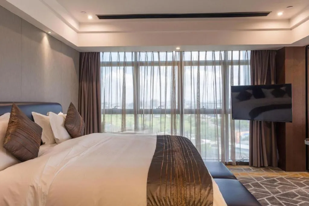 Bed in Park Lane Hotel