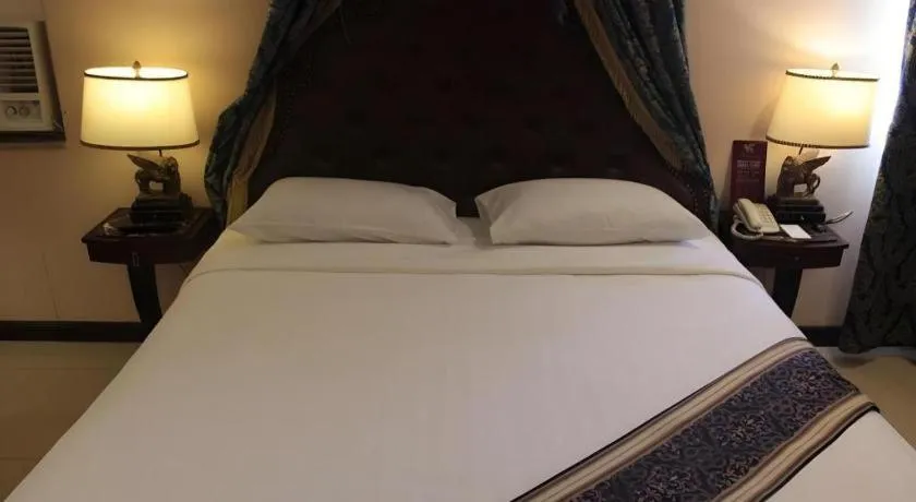 Bed in Subic Bay Venezia