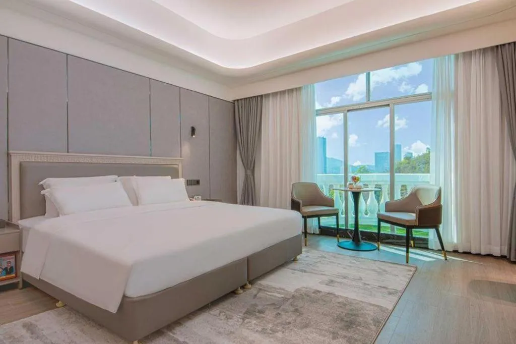 Bed in Zhuhai Dehan Hotel