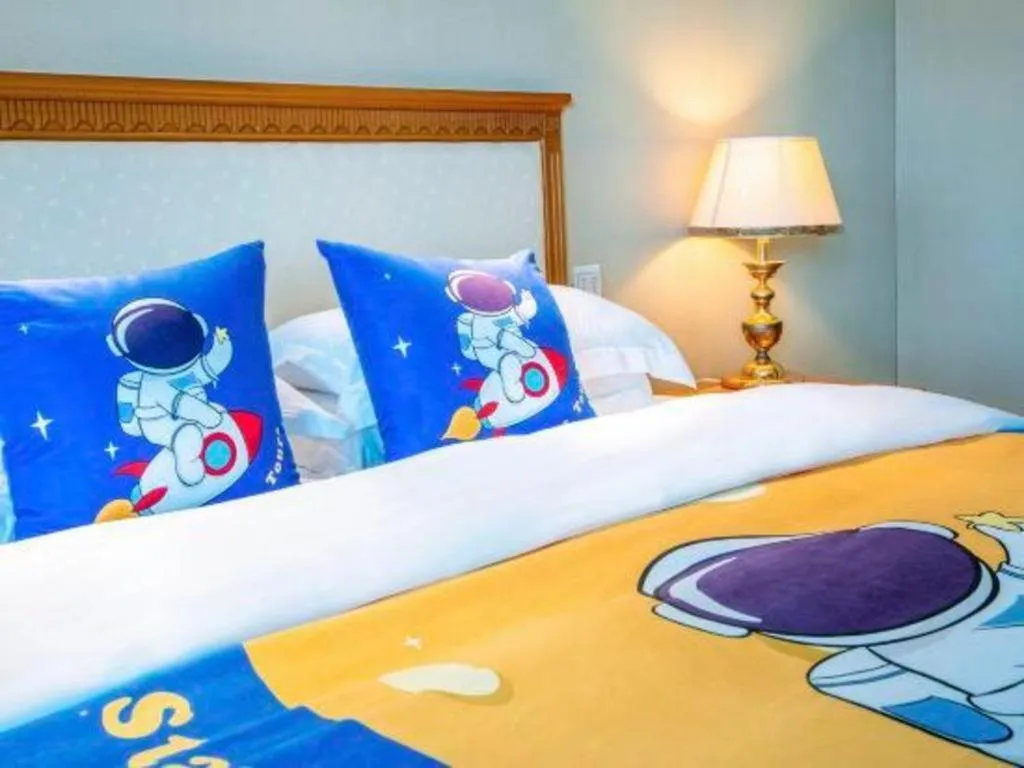 Bed in Zhuhai Dehan Hotel