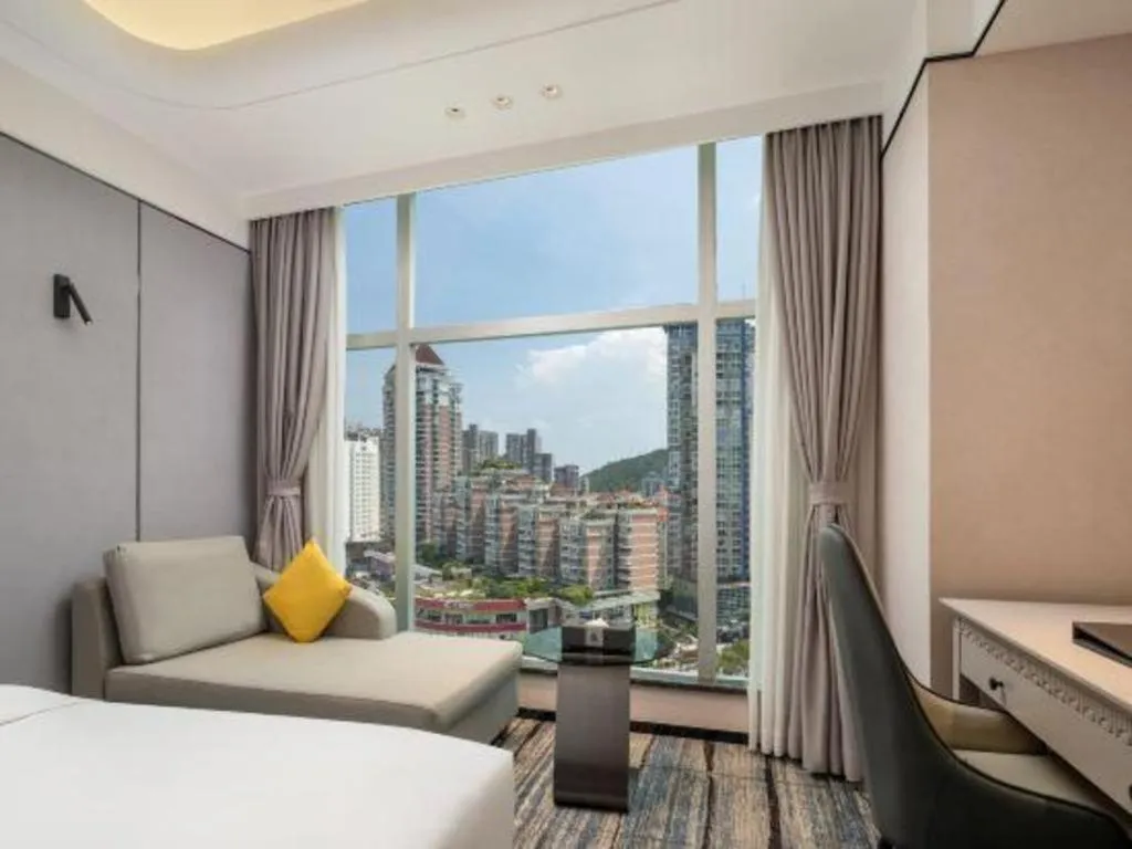 Bed in Zhuhai Dehan Hotel