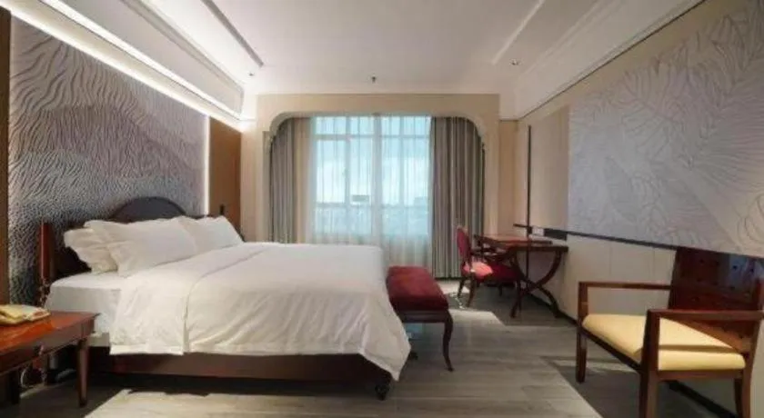 Bed in Hua Xia Pearl Hotel