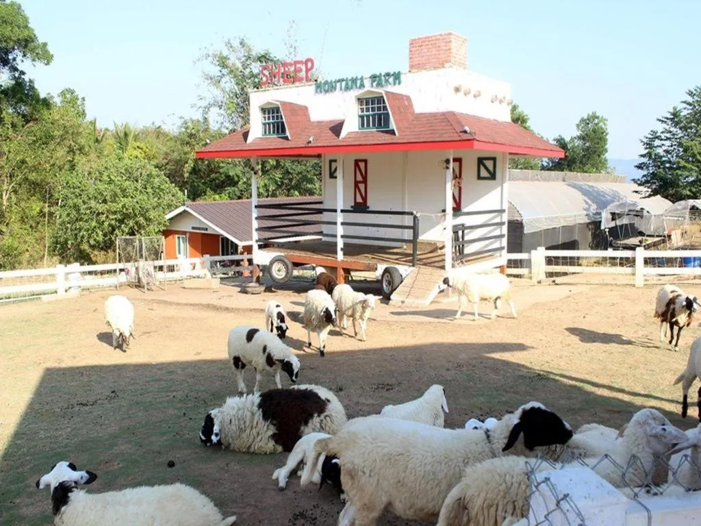 Montana Cotswolds Resort