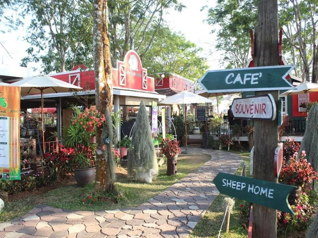 Montana Cotswolds Resort