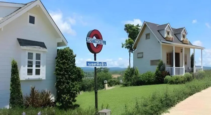 Montana Cotswolds Resort