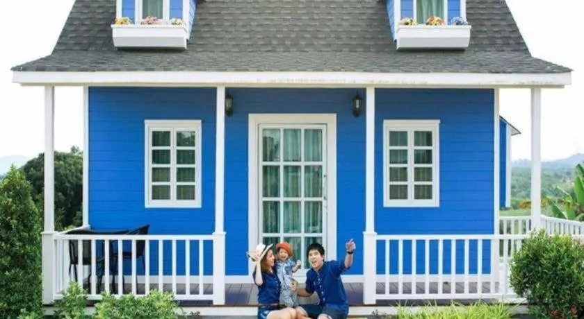 Montana Cotswolds Resort