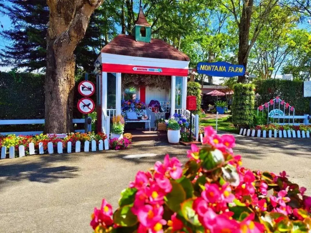 Montana Cotswolds Resort