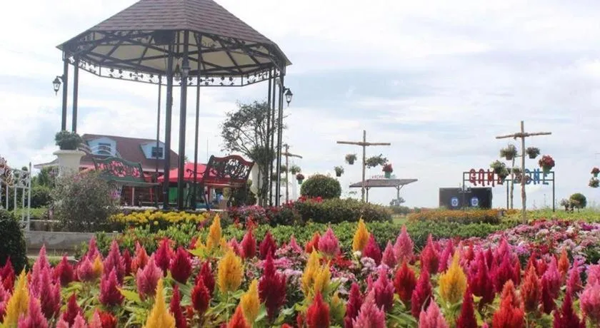 Montana Cotswolds Resort