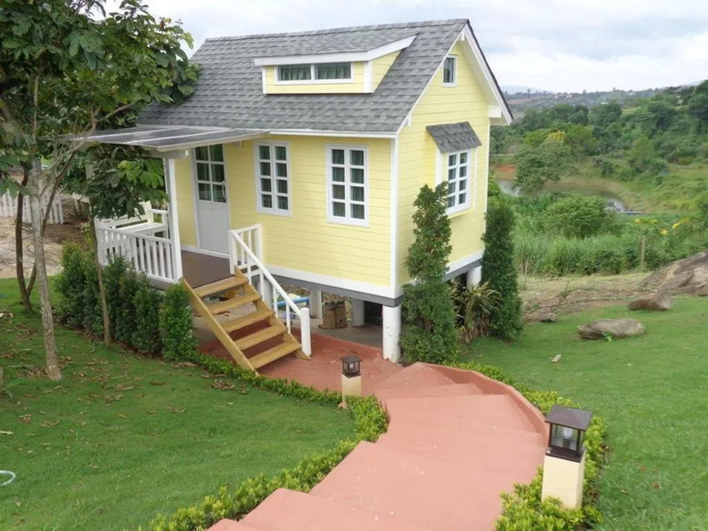 Montana Cotswolds Resort