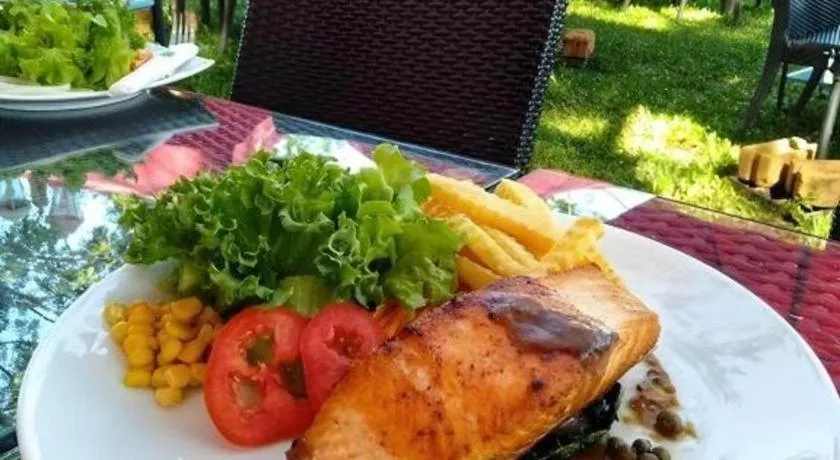 Montana Cotswolds Resort