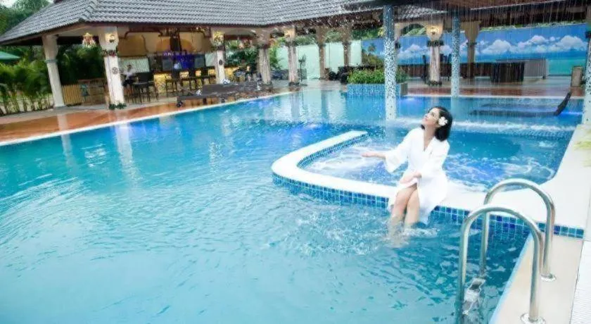 Forever Green Resort