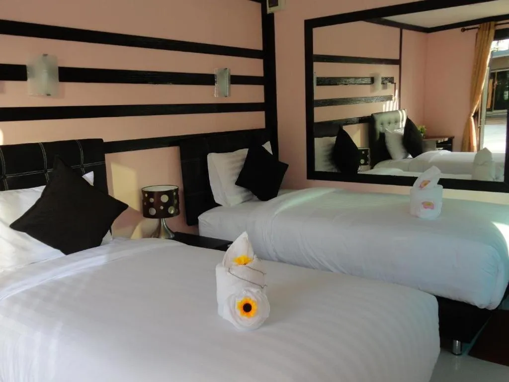 Bed in Love You Resort