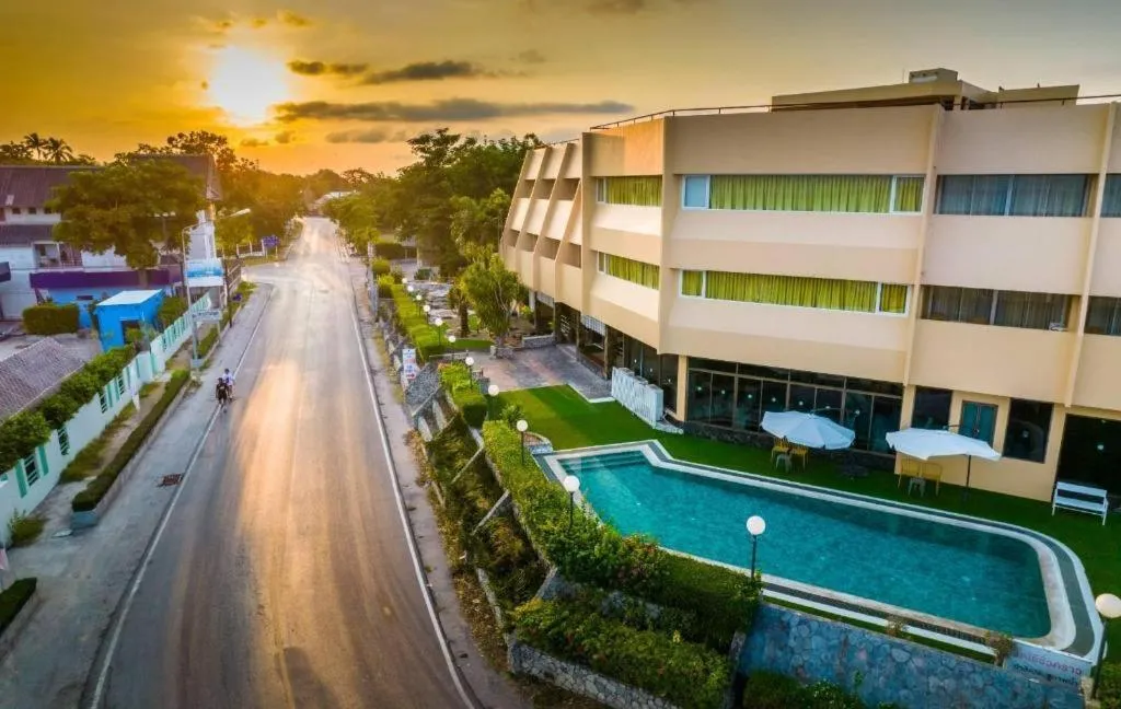 Bangsaen Villa Hotel