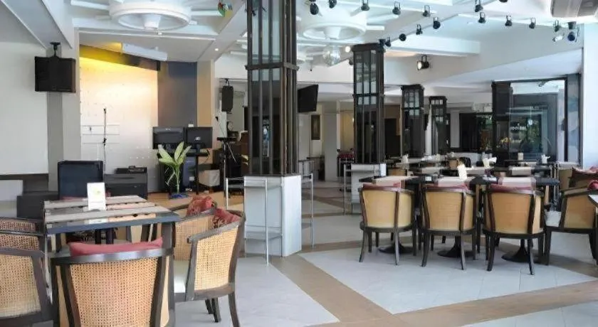 Bangsaen Villa Hotel