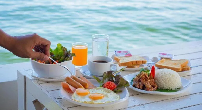 Bangsaen Villa Hotel