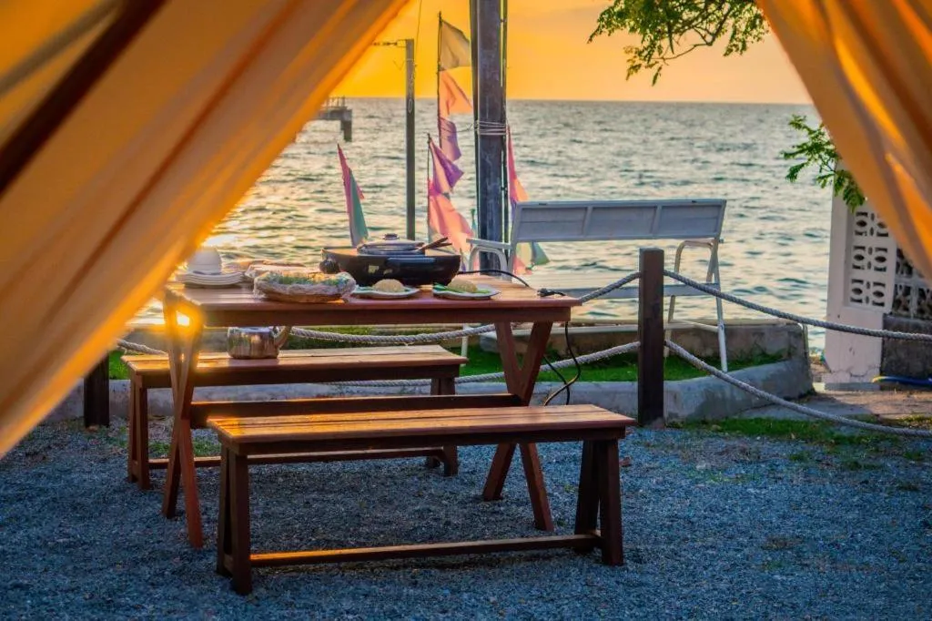 Bangsaen Villa Hotel