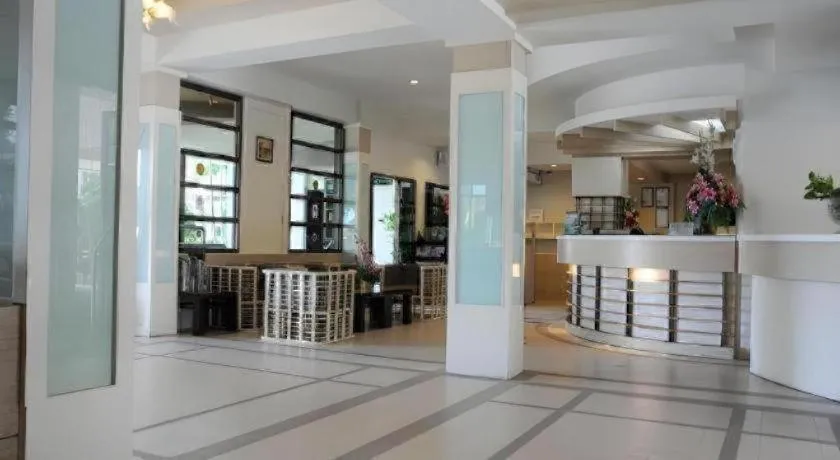 Bangsaen Villa Hotel