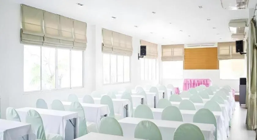 Bangsaen Villa Hotel