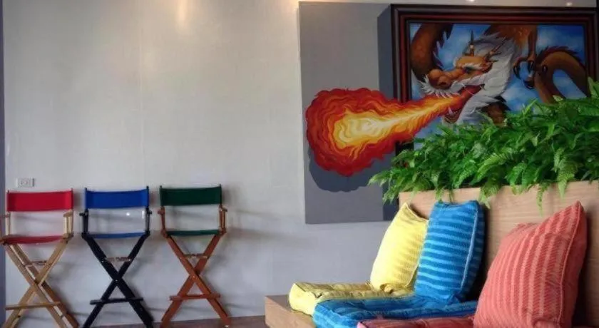 The Pride Hotel At Laemsing