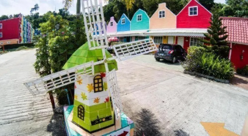 Holland Resort Phuket