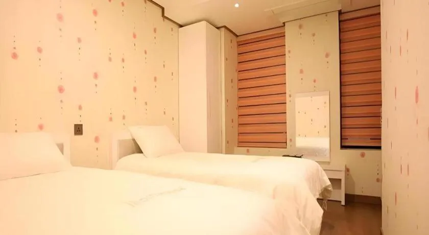 Bed in Myeongdong Mom House