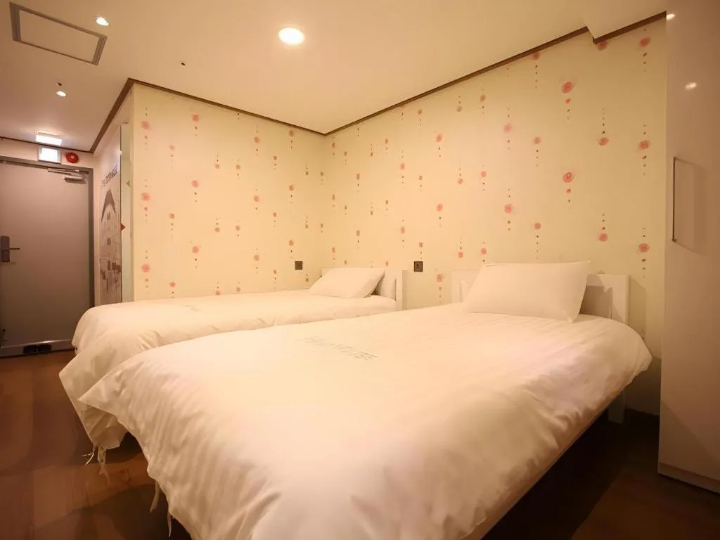 Bed in Myeongdong Mom House