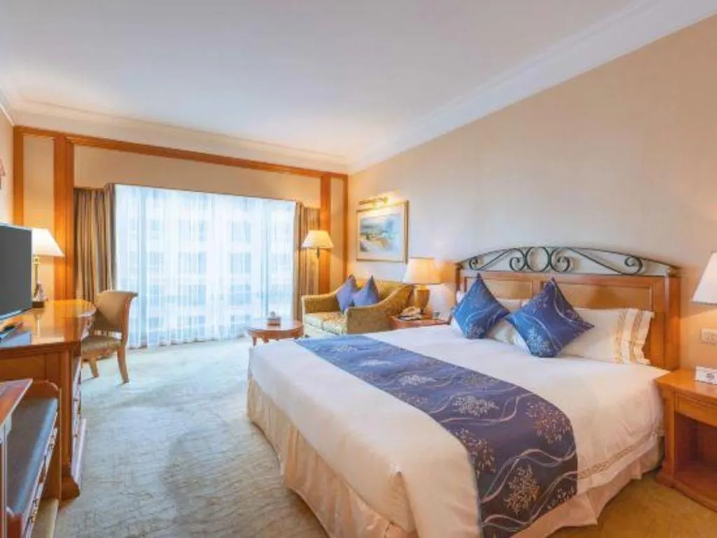 Bed in Regency Hotel