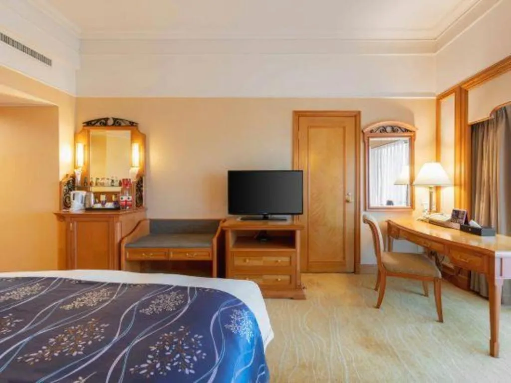 Bed in Regency Hotel