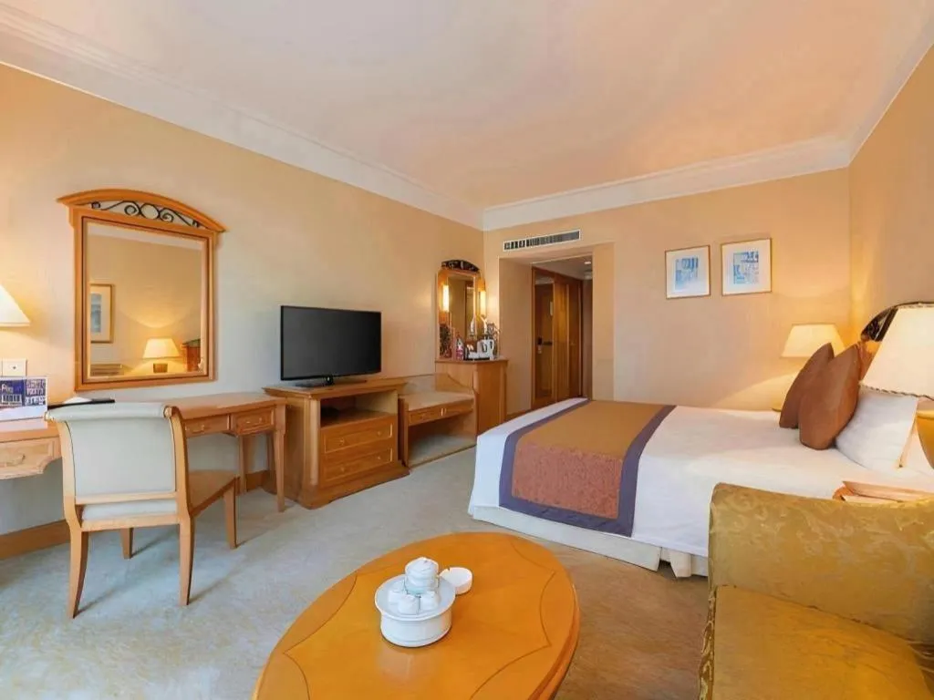 Bed in Regency Hotel