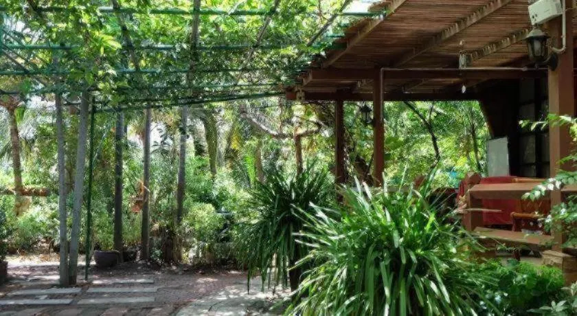 RuenNamyen Resort Amphawa