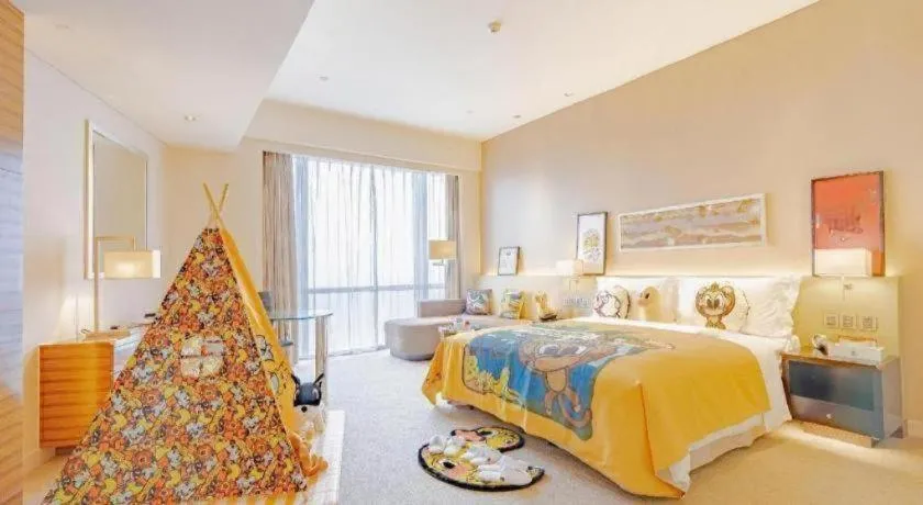 Bed in New World Guiyang Hotel