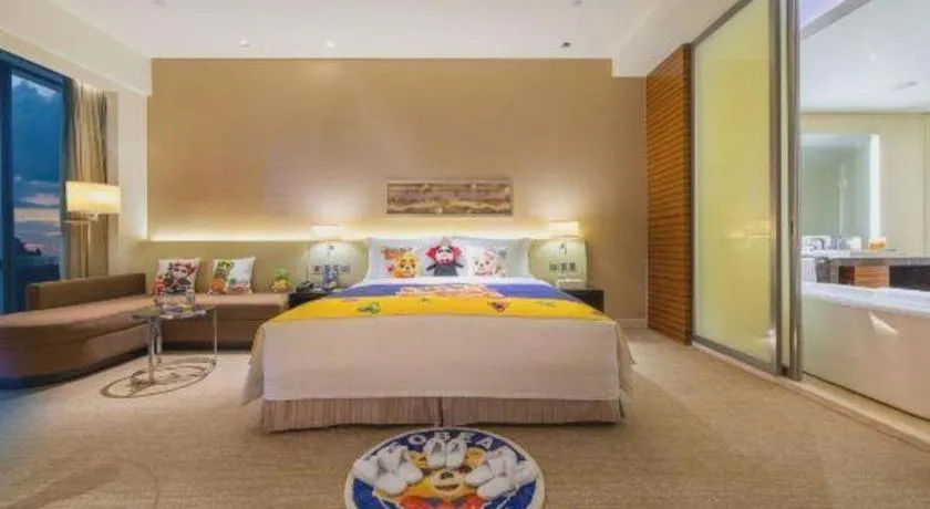 Bed in New World Guiyang Hotel