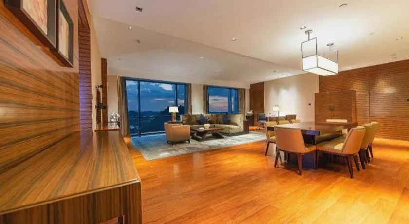 New World Guiyang Hotel