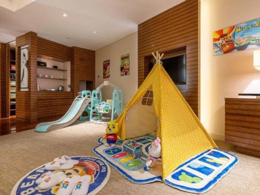 New World Guiyang Hotel