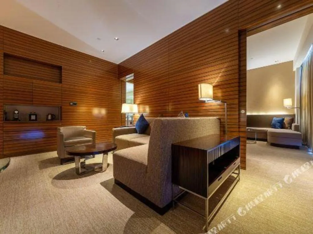 New World Guiyang Hotel