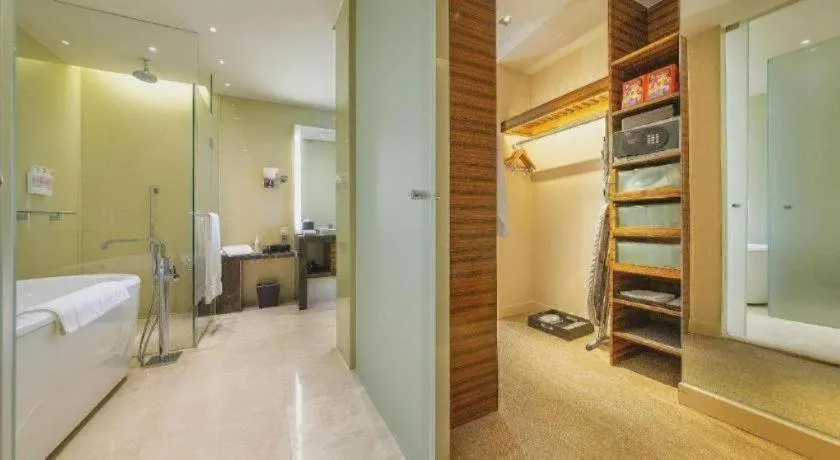 New World Guiyang Hotel