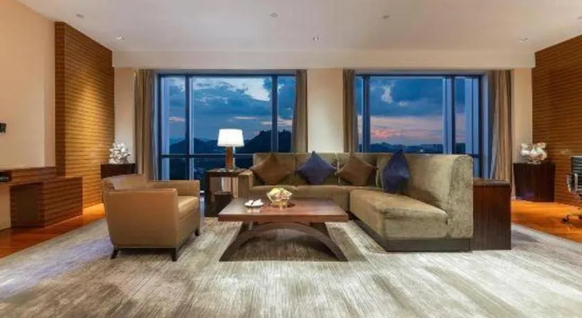 New World Guiyang Hotel