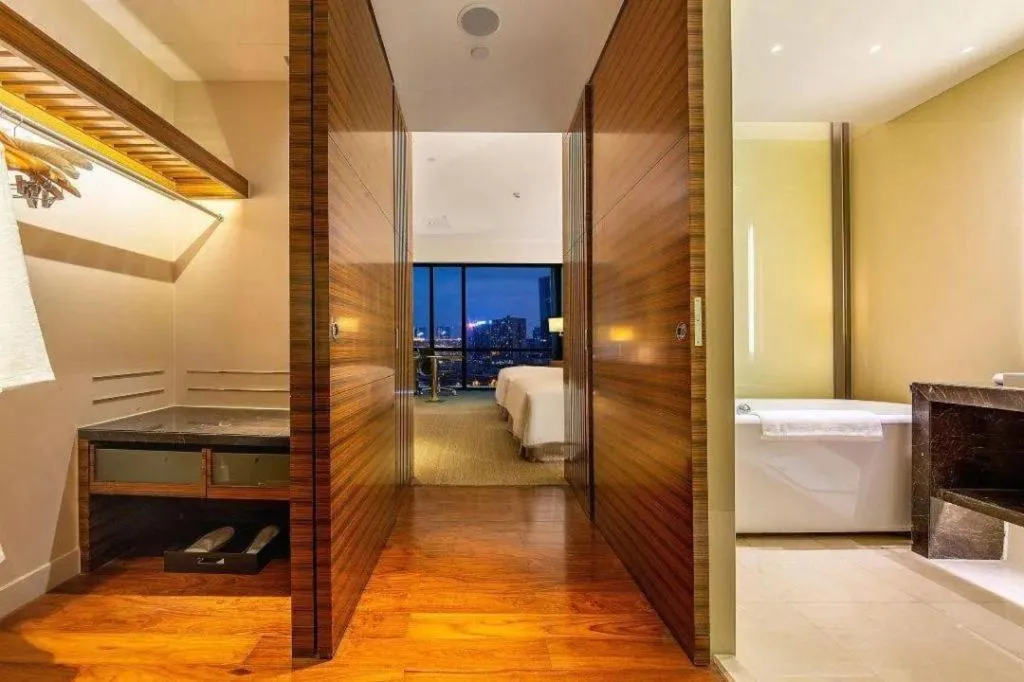 New World Guiyang Hotel