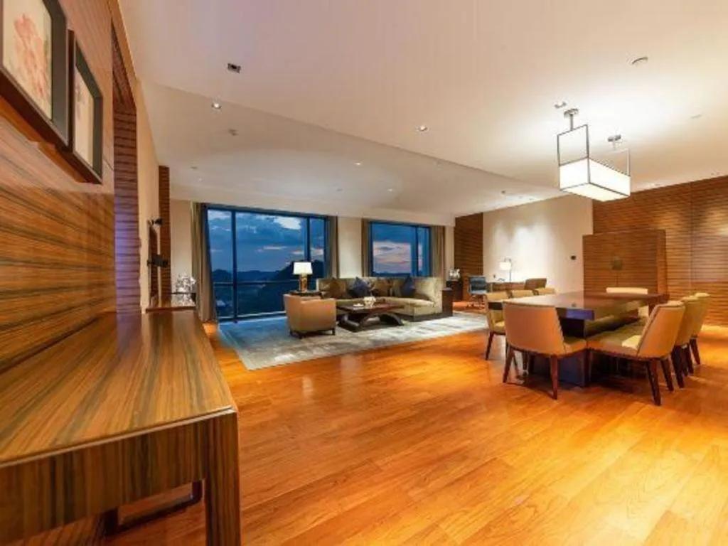 New World Guiyang Hotel